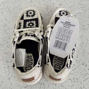 Hey Dude Young Girls Wendy Y Cottage Crochet C11 NWT